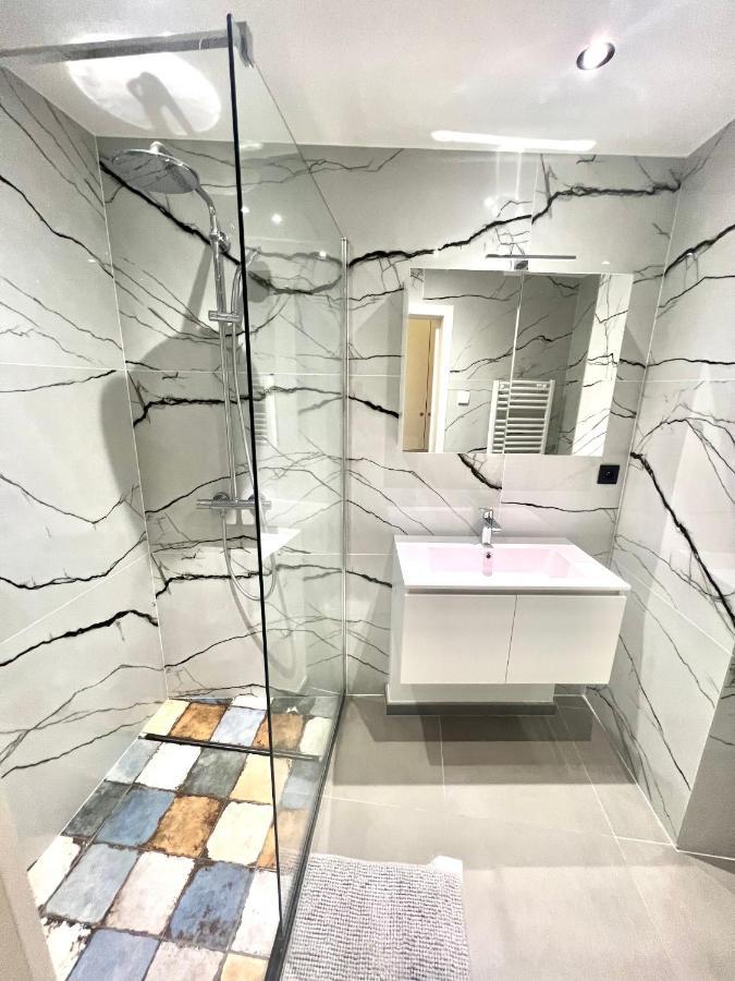 Brand-New Apartments In The Heart Of בריסל מראה חיצוני תמונה